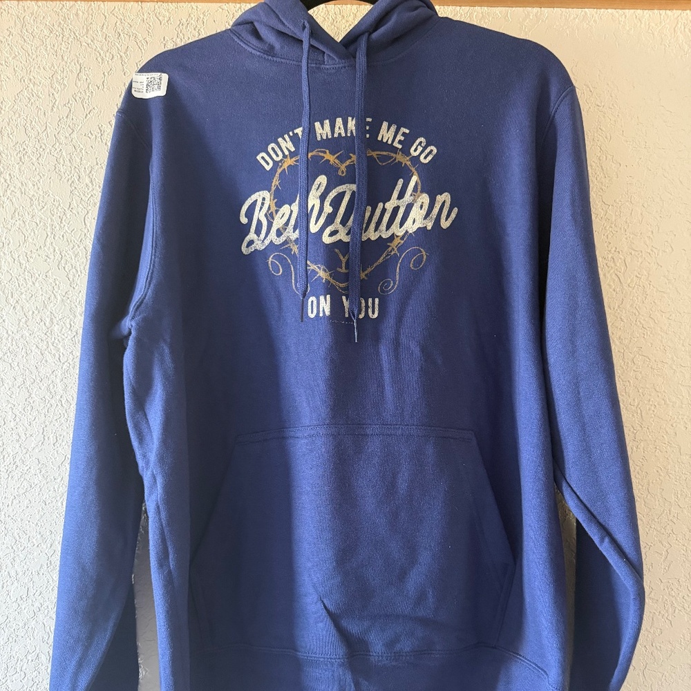 Beth Dutton Pullover Hoodie Women’s M